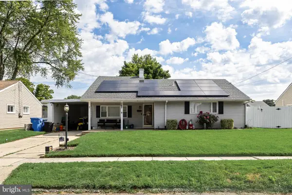 7 Rose Ave, MAPLE SHADE, NJ 08052