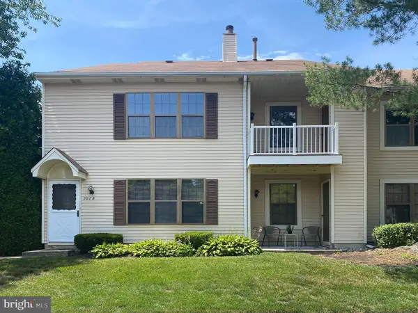 292-b Everly Ct, MOUNT LAUREL, NJ 08054