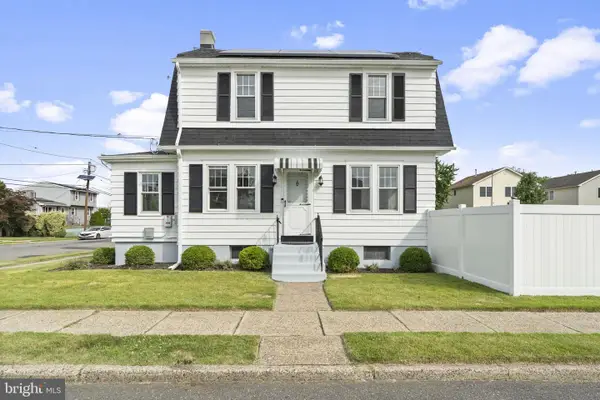 573 Chelton Ave, BURLINGTON, NJ 08016