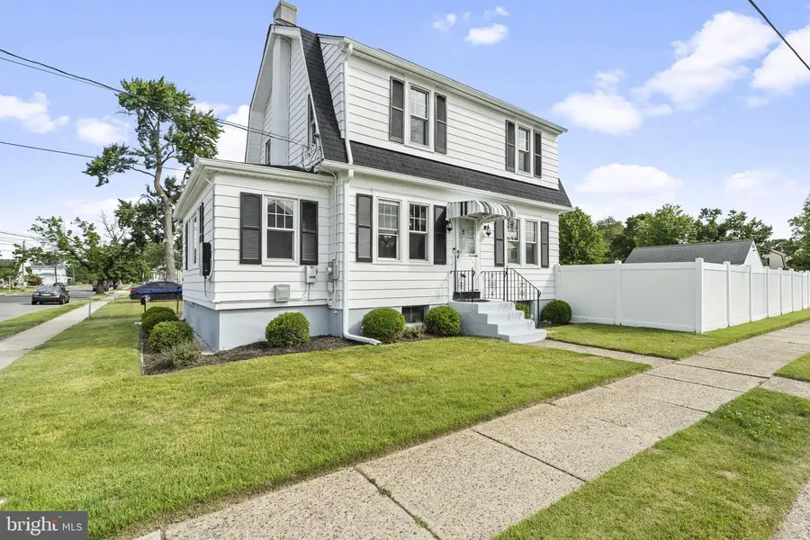 573 Chelton Ave, Burlington, NJ 08016 - #2
