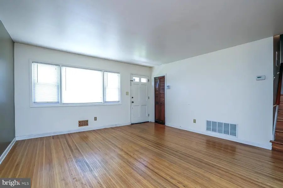 521 Smith Ln, Mount Holly, NJ 08060 - #3