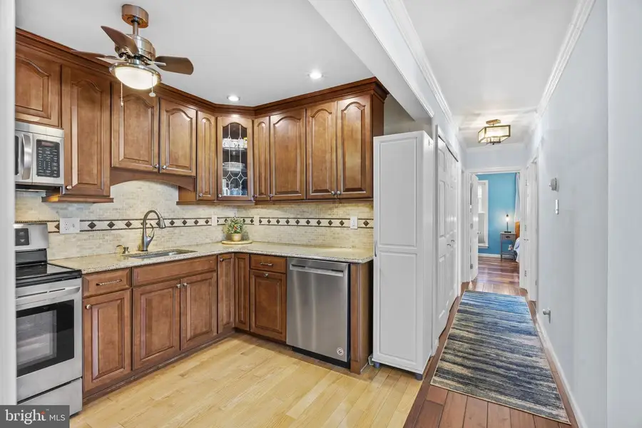 275 Green St #5h1, Beverly, NJ 08010 - #3