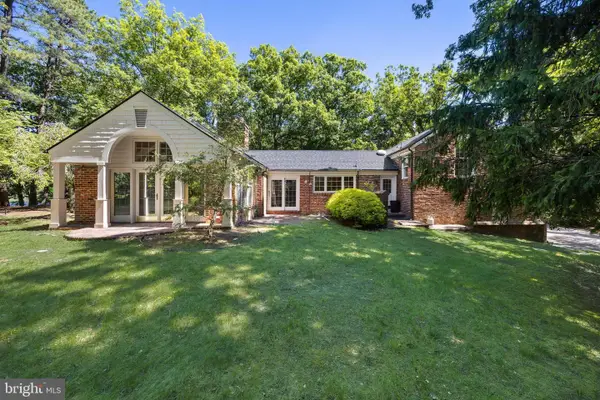 7 E Centennial Dr, MEDFORD, NJ 08055