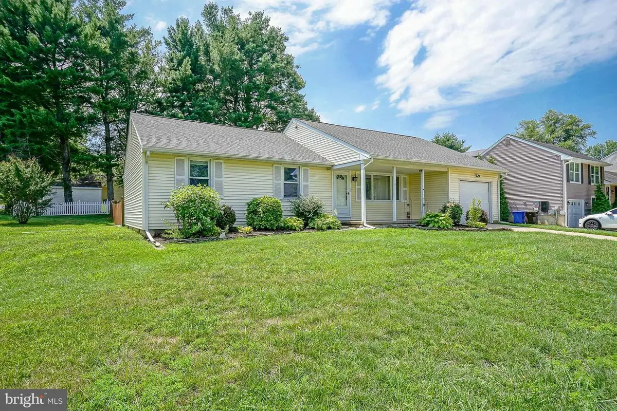 101 Greenbriar Rd, Delran, NJ 08075 - #1