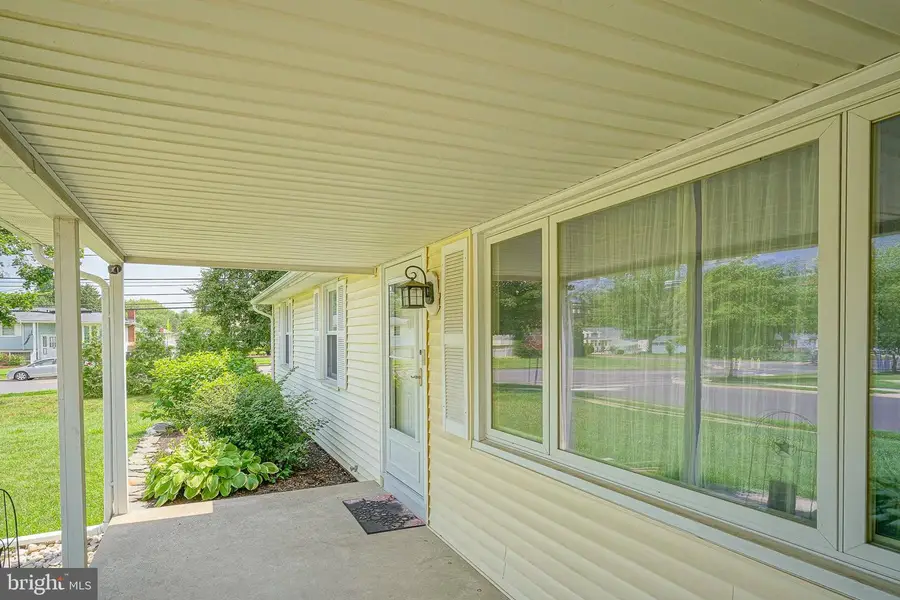 101 Greenbriar Rd, Delran, NJ 08075 - #2