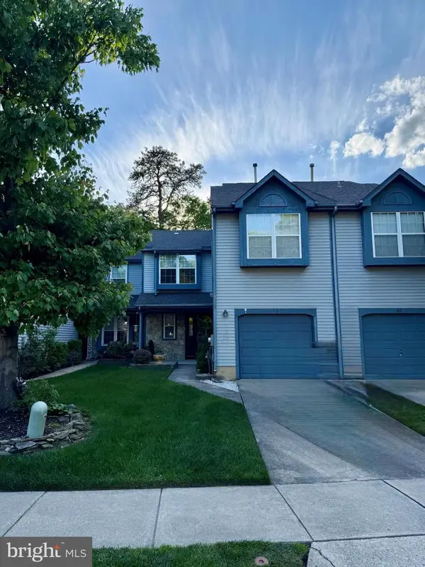 51 Kettlebrook Dr, MOUNT LAUREL, NJ 08054