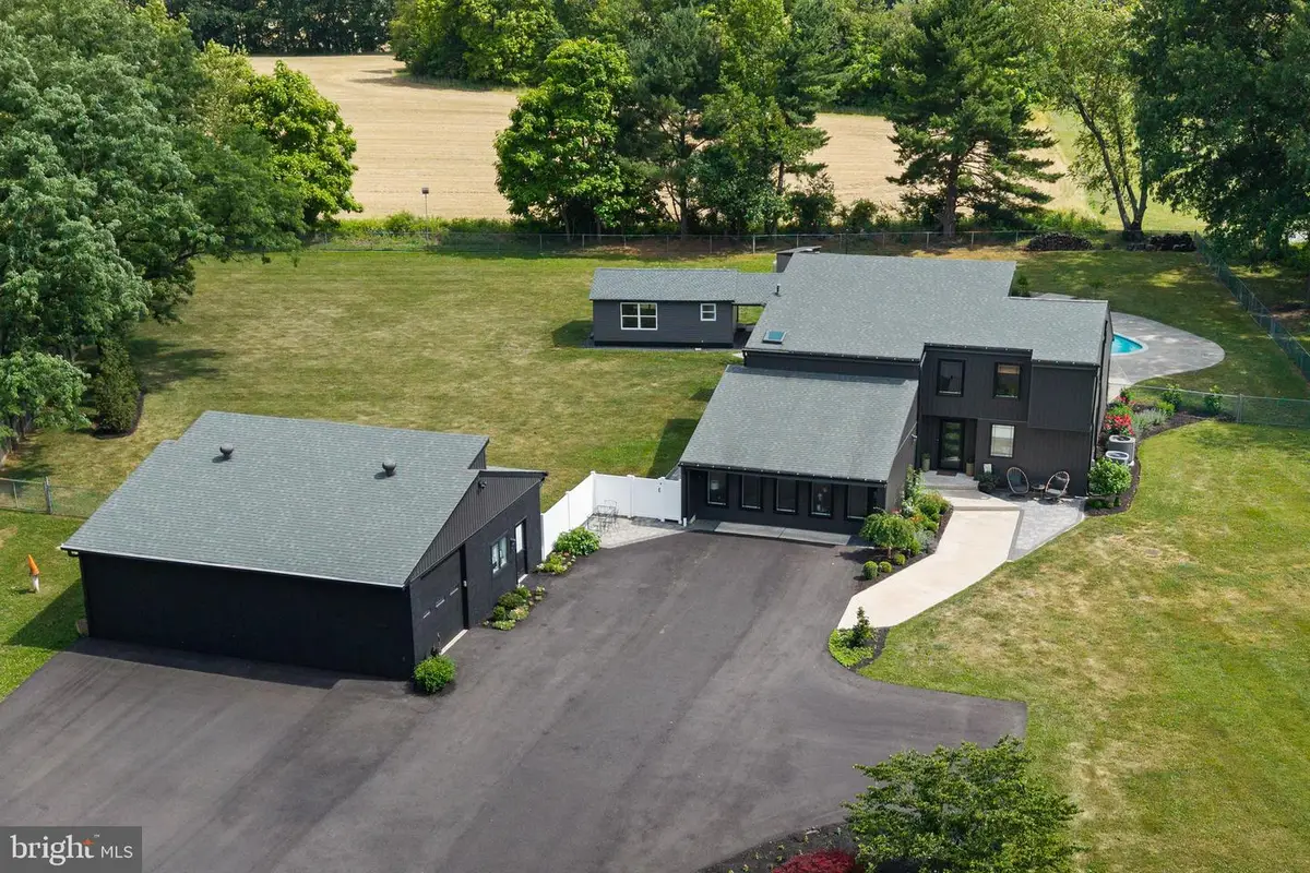 2576 Monmouth Rd, Jobstown, NJ 08041 - #1