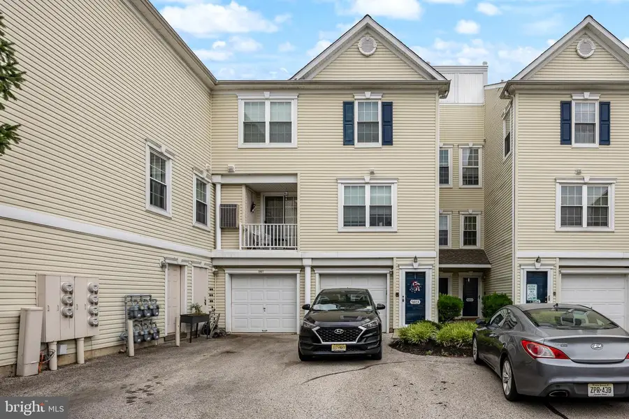 5801 Riverfront Dr, Palmyra, NJ 08065 - #2