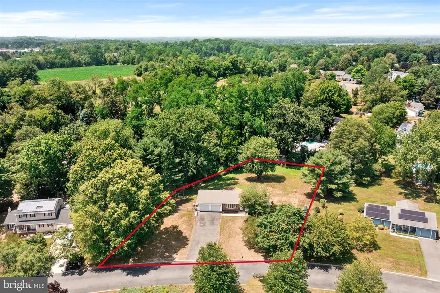 6 Eleanor Dr, Wrightstown, NJ 08562 - #3