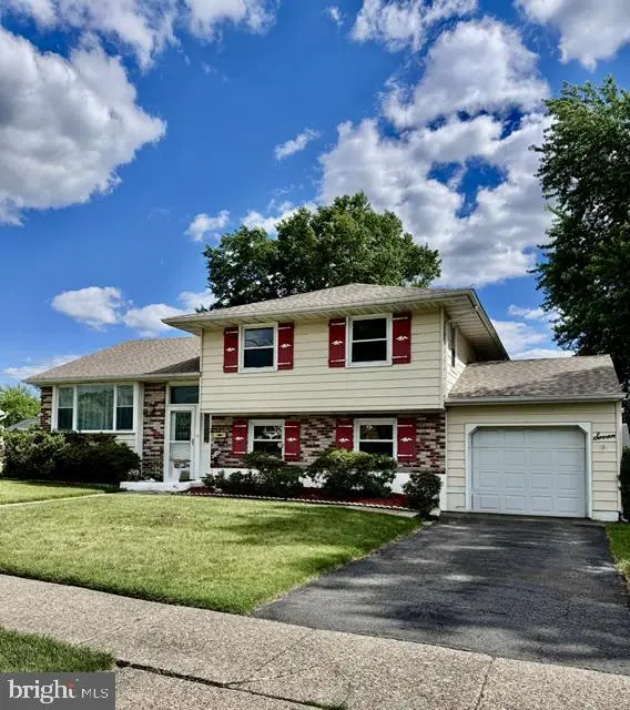 7 Cedar Mill Ln, MT HOLLY, NJ 08060