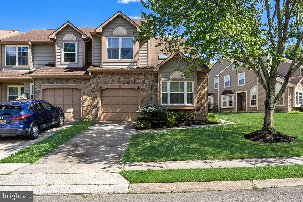 16 Eddlewood Pl, Mount Laurel, NJ 08054 - #1