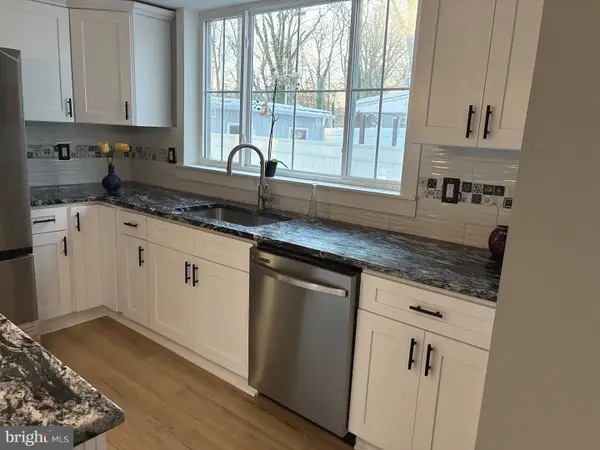 80 E 3rd St, MOORESTOWN, NJ 08057