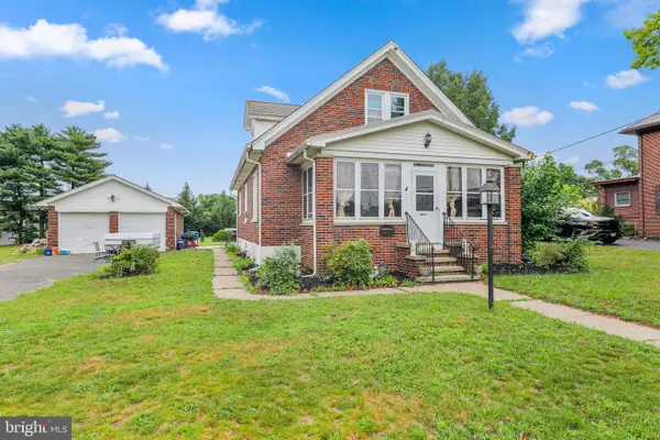 1243 Hornberger Ave, ROEBLING, NJ 08554