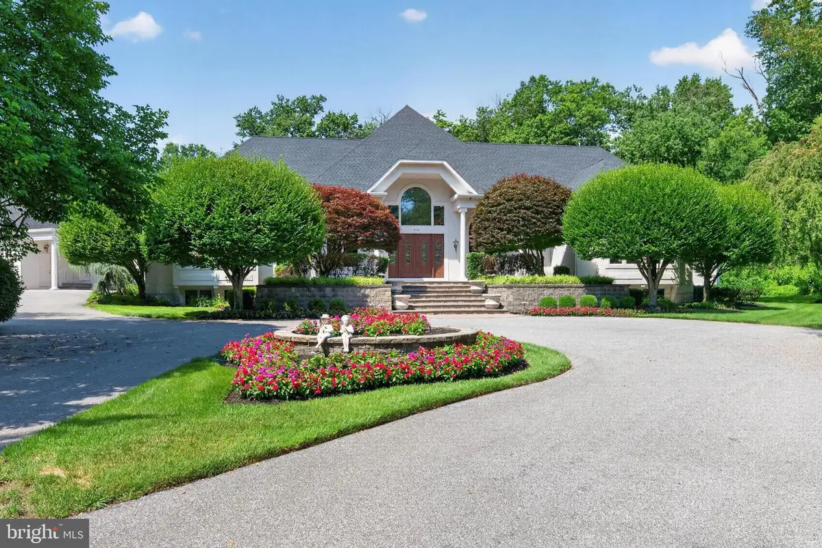 415 Bridgeboro Rd, Moorestown, NJ 08057 - #1