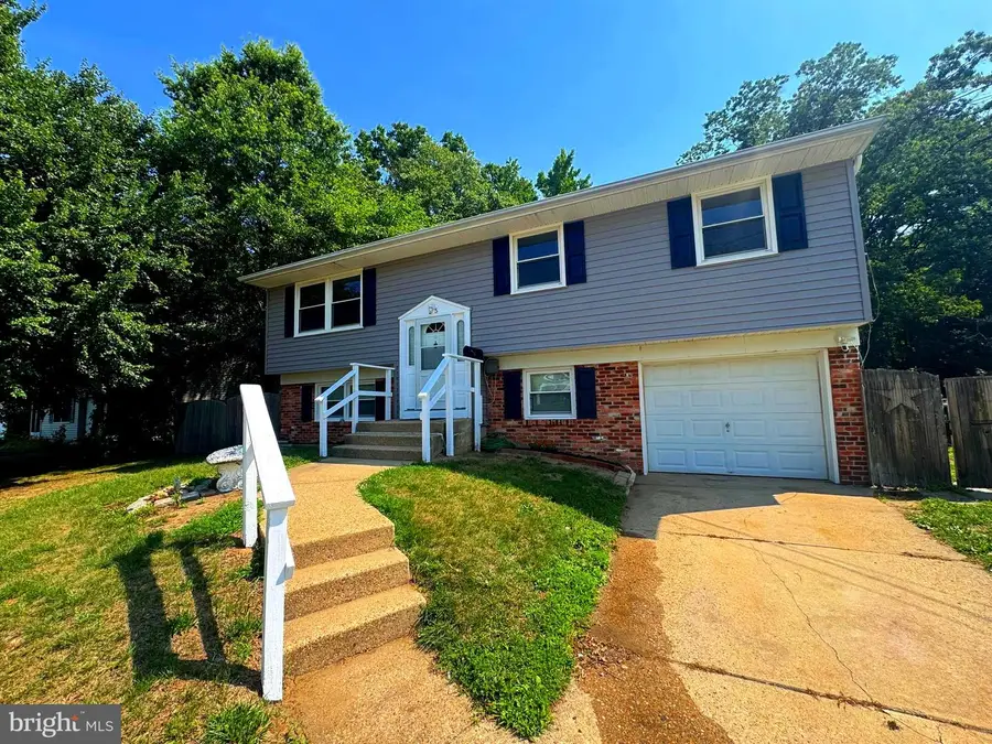 25 Walnut Dr, Burlington, NJ 08016 - #2