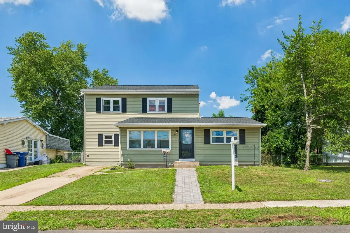 35 Indian Queen Ln, Maple Shade, NJ 08052 - #1