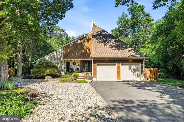 16 W Elizabeth Ct, MARLTON, NJ 08053