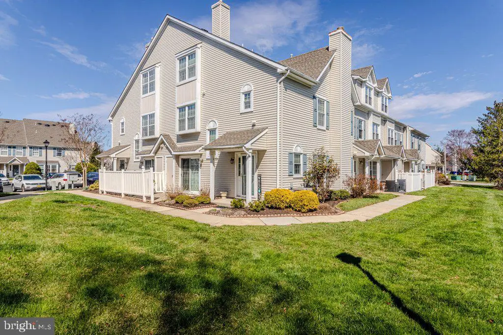 105 Wharton Rd, Mount Laurel, NJ 08054 - #1