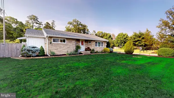 143-147 W Hampton St, PEMBERTON, NJ 08068