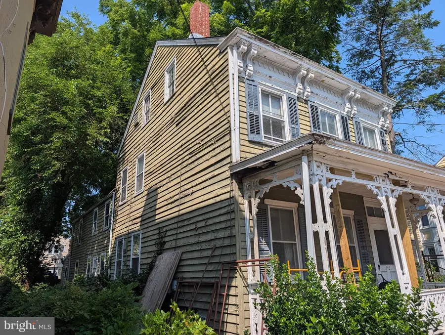 510 Farnsworth Ave, Bordentown, NJ 08505 - #2