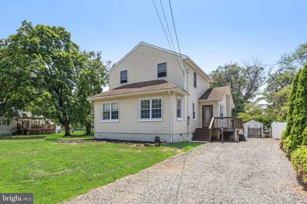 208 S Garfield Ave, MOORESTOWN, NJ 08057