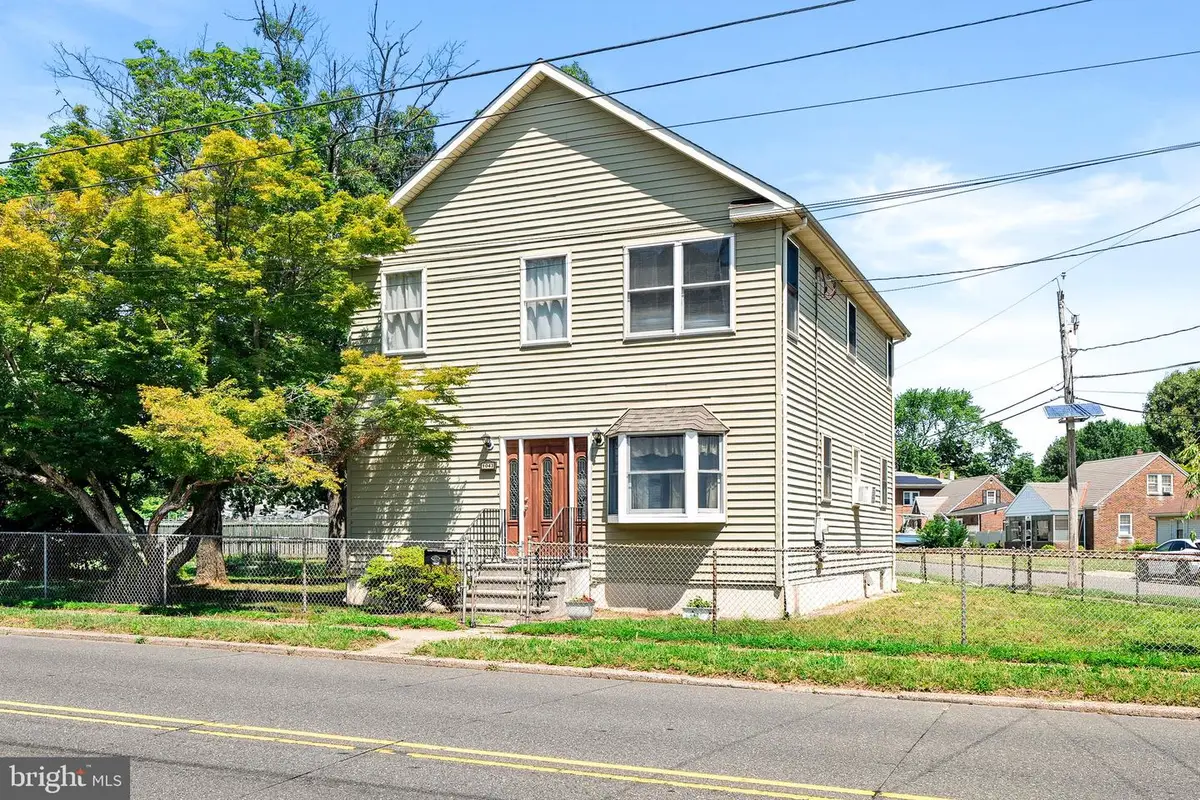 1043 Hornberger Ave, Roebling, NJ 08554 - #1