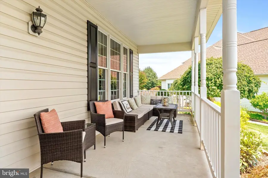 13 Cobblestone Ct, Columbus, NJ 08022 - #2