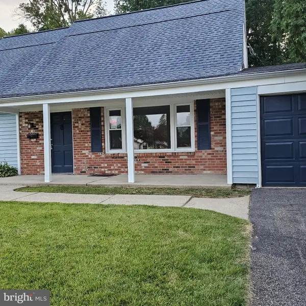 86 E River Dr, WILLINGBORO, NJ 08046