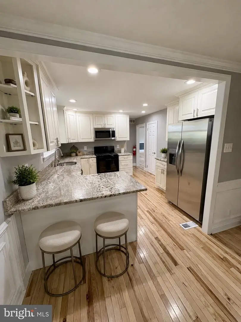 12 Longwood Dr, Burlington, NJ 08016 - #3