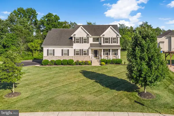 504 Quarter Moon Ct, BORDENTOWN, NJ 08505