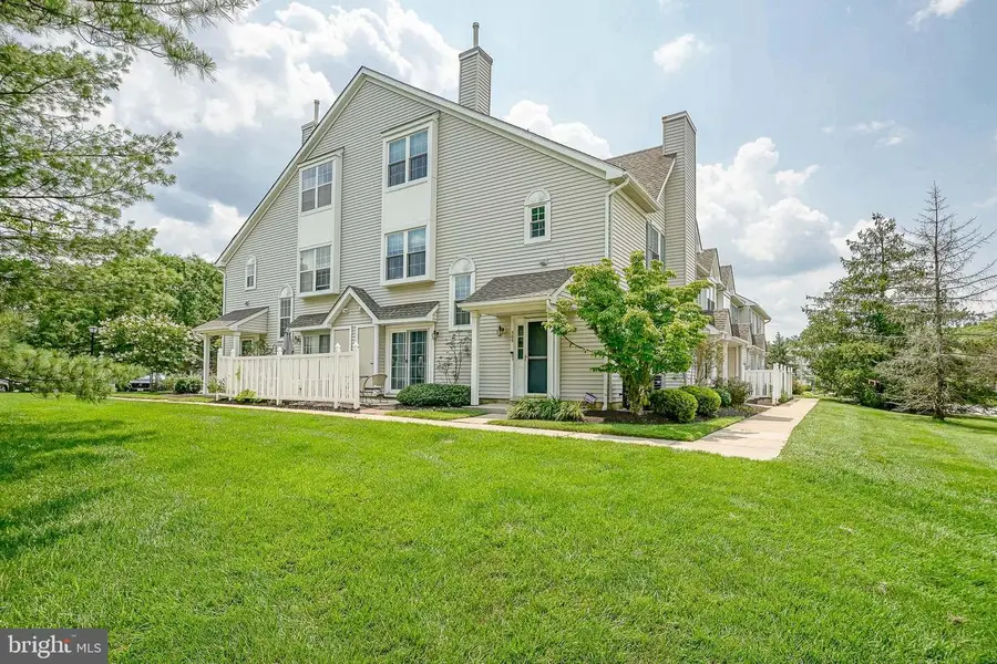 305 Oliphant Ln, Mount Laurel, NJ 08054 - #2