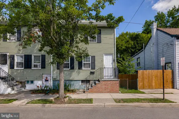 77 Mary Street, BORDENTOWN, NJ 08505