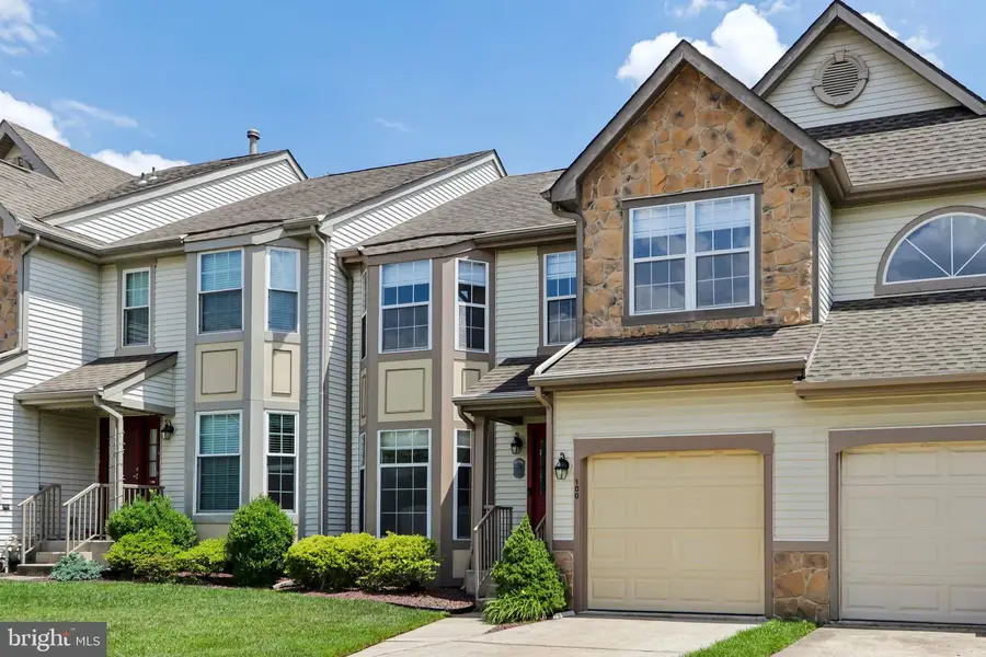100 Sandhurst Dr, Mount Laurel, NJ 08054 - #3