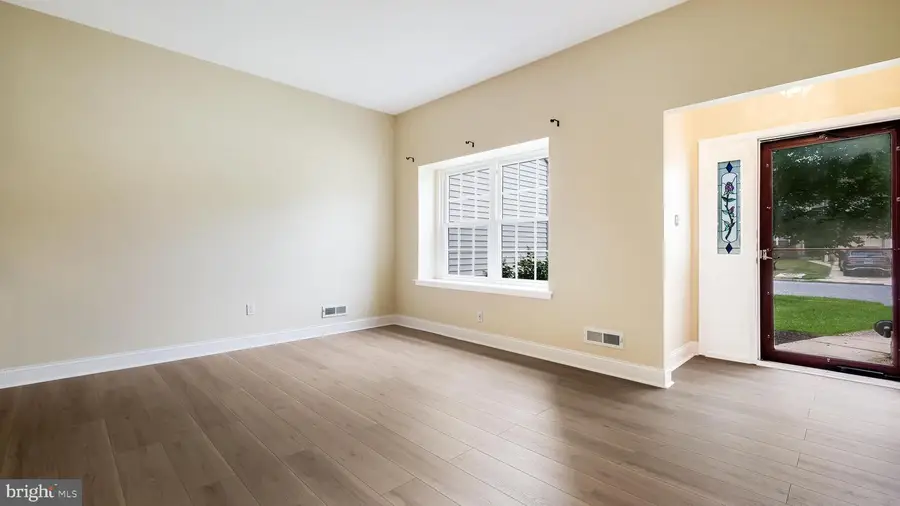 102 Sandhurst Dr, Mount Laurel, NJ 08054 - #3