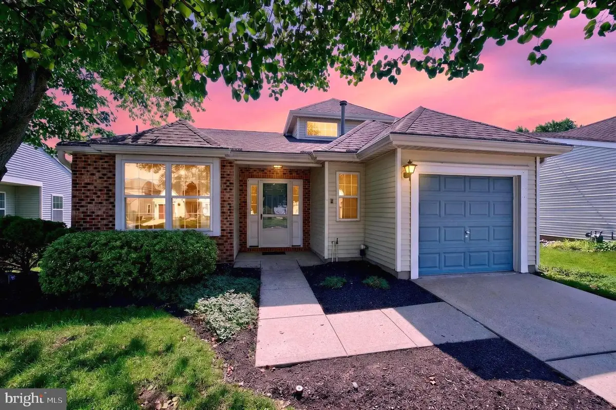 680 Cascade Dr S, Mount Laurel, NJ 08054 - #1