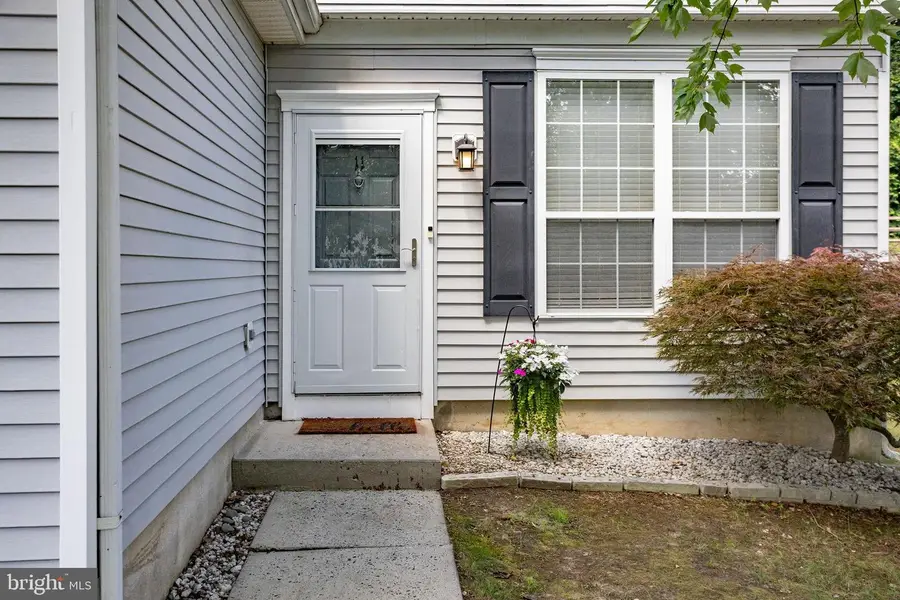 11 Lincoln Dr, Columbus, NJ 08022 - #2