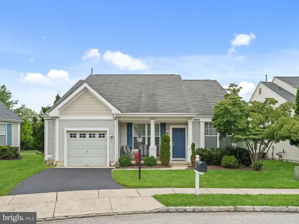 24 Violet Ct, MARLTON, NJ 08053