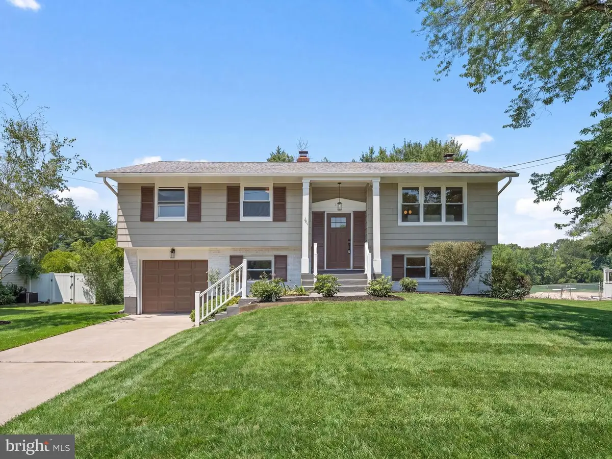 323 Brandywine Dr, Marlton, NJ 08053 - #1