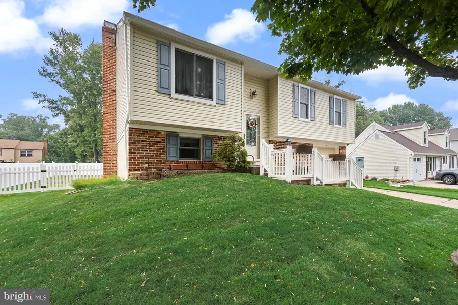 7 Bloomfield Dr, Westampton, NJ 08060 - #3