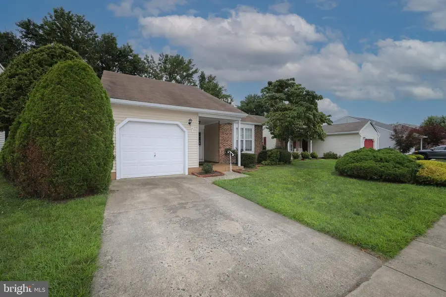 7 Fairfax Dr, Mount Laurel, NJ 08054 - #3