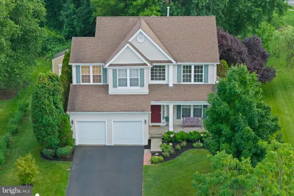 2 Haven Ln, BURLINGTON, NJ 08016