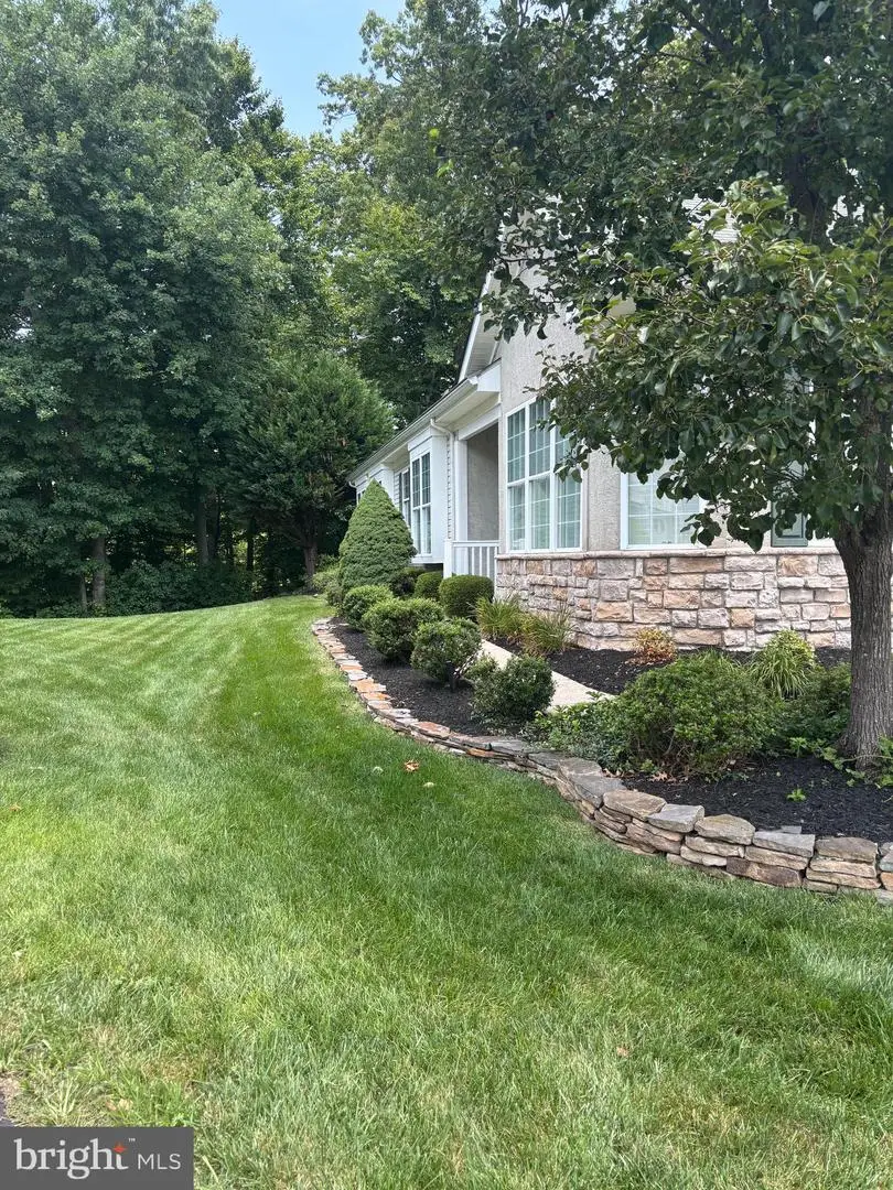 166 Glengarry Ln, Hainesport, NJ 08036 - #2