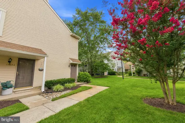 1710-b Ralston Dr, MOUNT LAUREL, NJ 08054