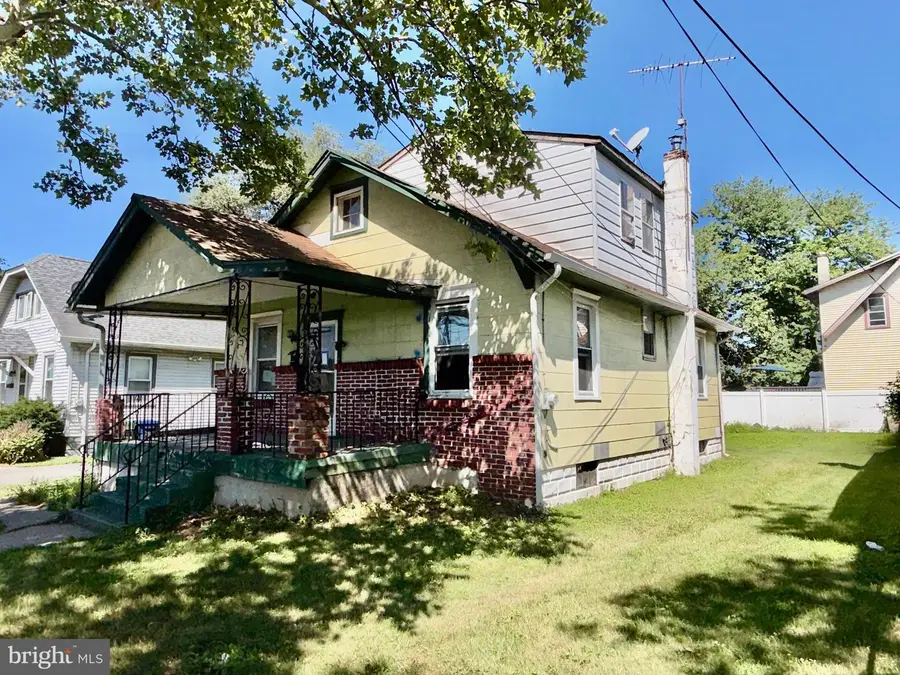 703 W Broad St, Palmyra, NJ 08065 - #2