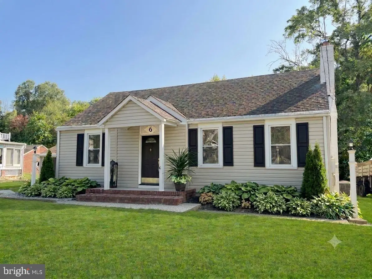 6 Butts Ave, Bordentown, NJ 08505 - #1