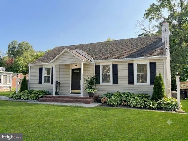 6 Butts Ave, BORDENTOWN, NJ 08505
