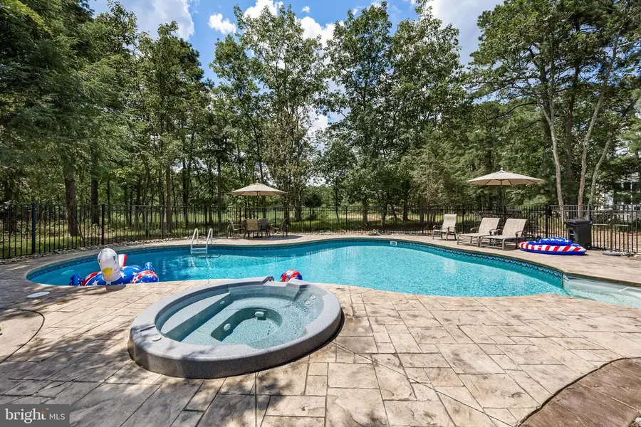 25 Amesbury Parke, Medford, NJ 08055 - #2