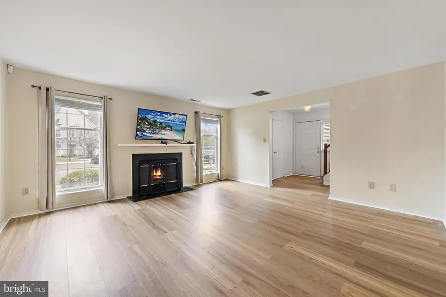 301 Oliphant Ln, Mount Laurel, NJ 08054 - #2
