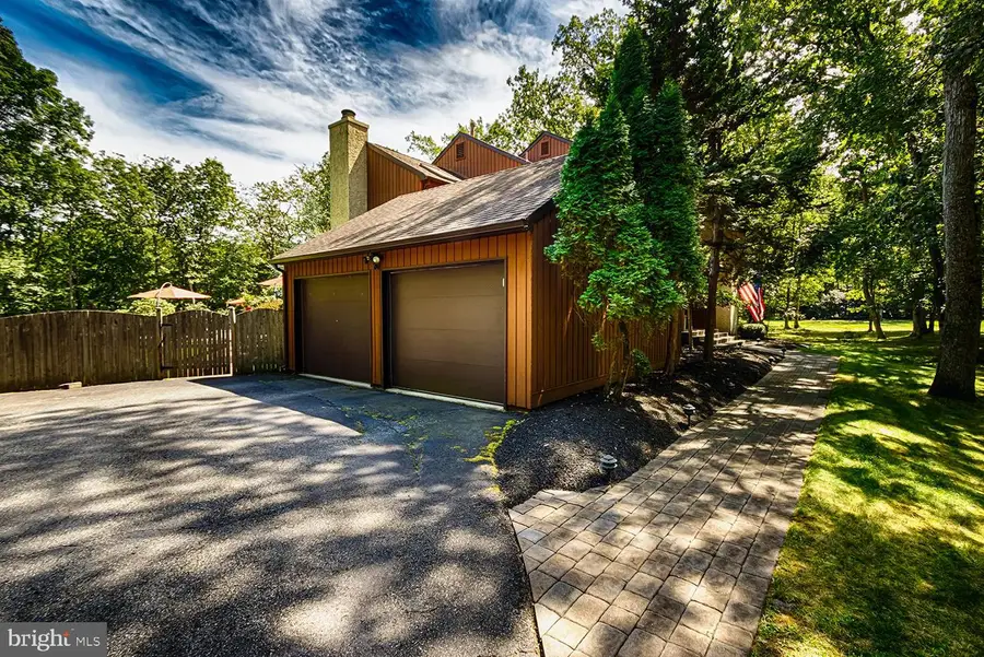 5 Glen Lake Dr, Medford, NJ 08055 - #3