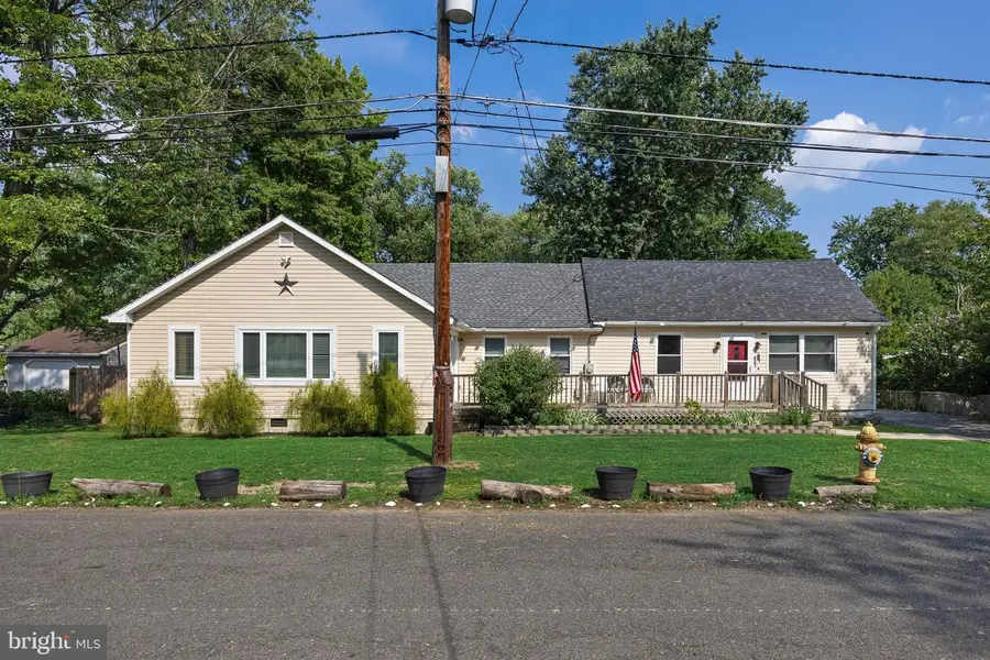 16 Oregon Ave, Mount Laurel, NJ 08054 - #2